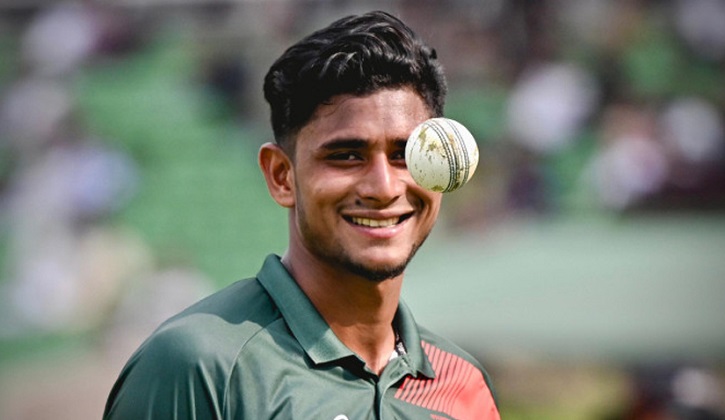 আইসিসির মাসসেরা ক্রিকেটার বাংলাদেশের নাহিদ রানা