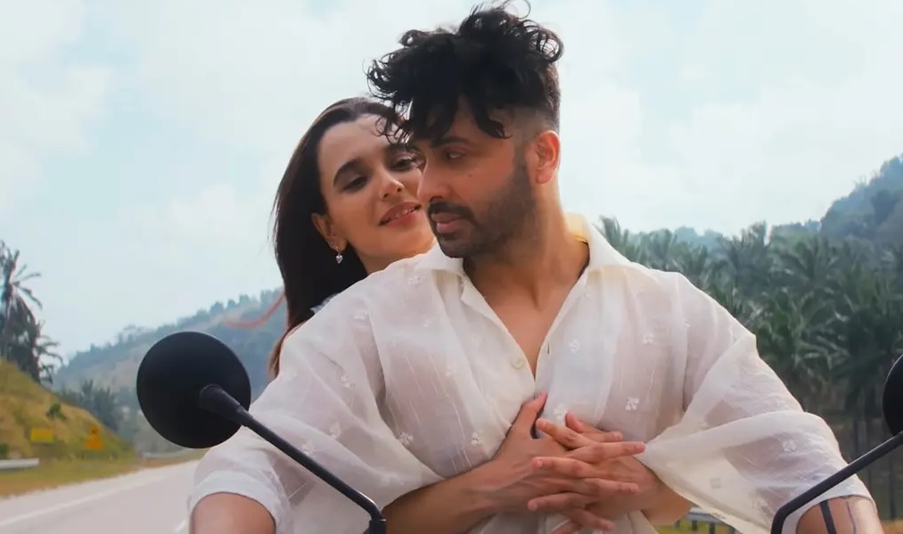 প্রেক্ষাগৃহে মুক্তির অনুমতি পেল ‘রকস্টার’, মুক্তিতে থাকছে না বাধা
