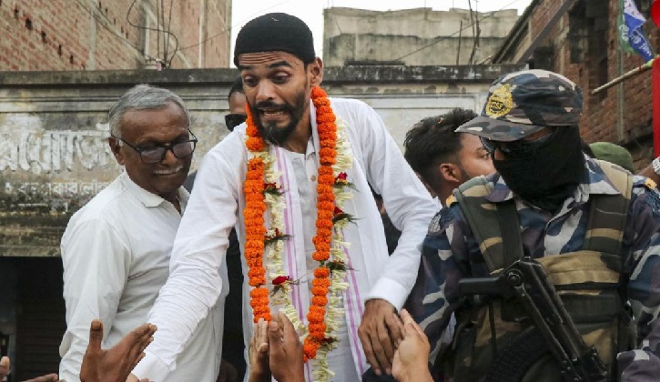 পশ্চিমবঙ্গের বিধানসভা নির্বাচনে জয়ী ৪২ মুসলিম প্রার্থী