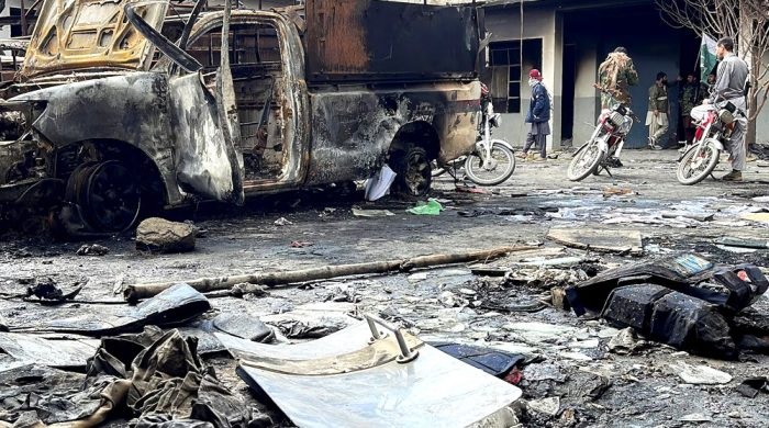 পাকিস্তানে বিচ্ছিন্নতাবাদীদের হামলায় ১০ জন নিহত