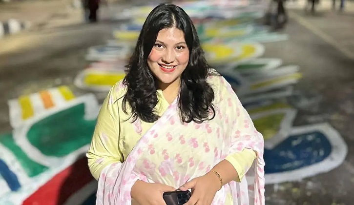 কারিনা কায়সার আর নেই