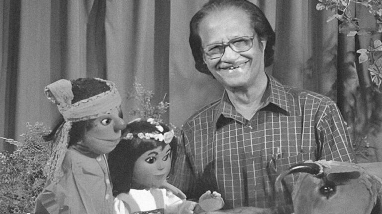 দেশের বরেণ্য চিত্রশিল্পী মুস্তাফা মনোয়ার মারা গেছেন