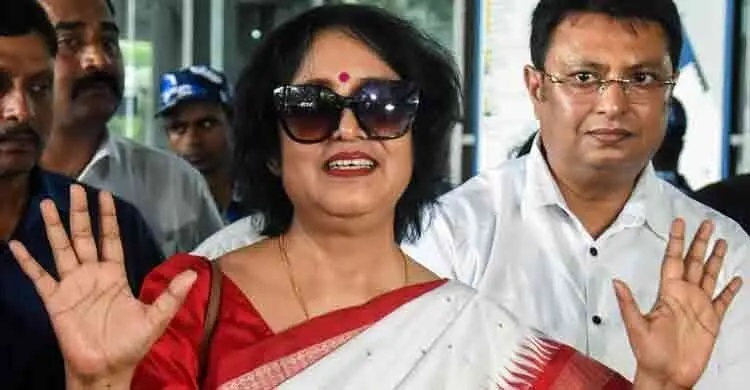কলকাতায় পা রেখে তসলিমা নাসরিন: মনে হচ্ছে নিজ দেশে ফিরে এসেছি