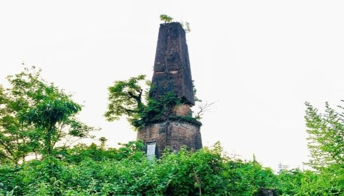 ছাতকের ১৭৬ বছরের ‘ইংলিশ টিলা’ ধ্বংসের দ্বারপ্রান্তে