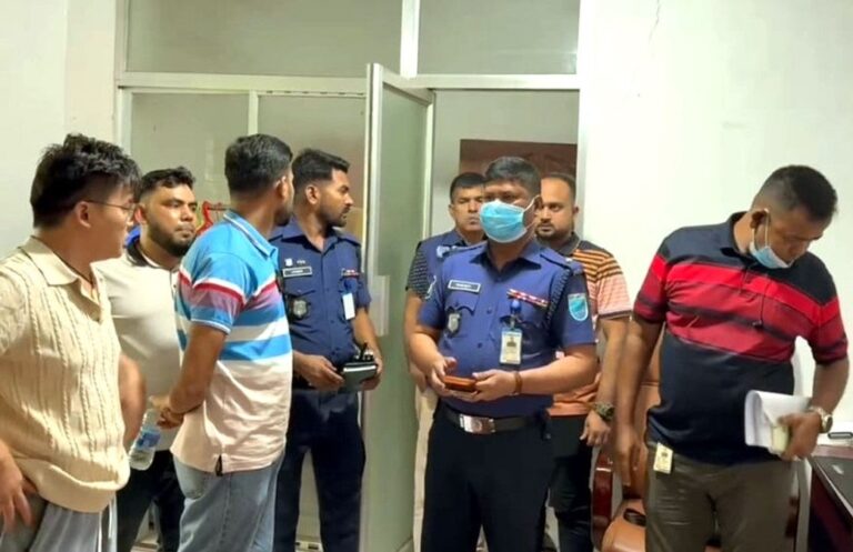 কারখানায় ঢুকে চীনা কর্মকর্তাকে বেঁধে ৭০ লাখ টাকা লুট