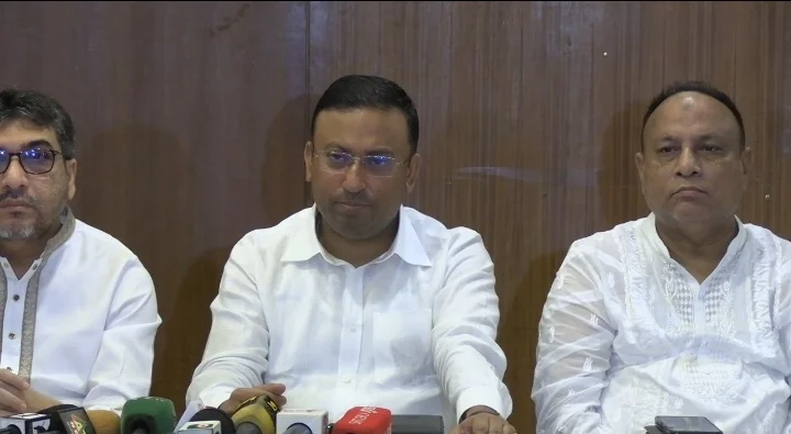 জাতিসংঘ অধিবেশনের আগে প্রধানমন্ত্রীর ভারত সফরের সম্ভাবনা নেই: হুমায়ুন কবির