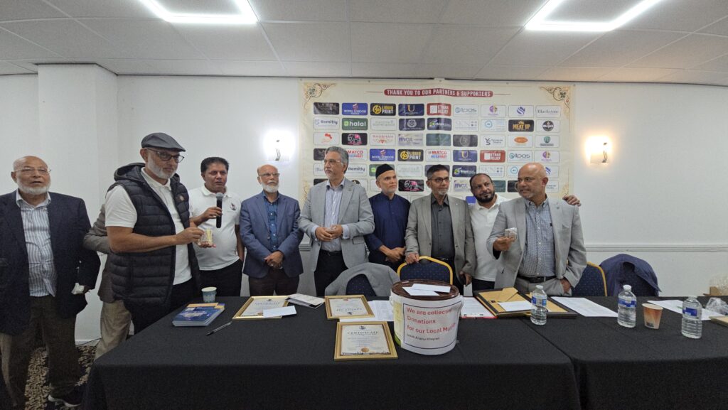 ওয়ালসলে প্রথম বাংলা কমিউনিটি ডে সাংবাদিক স্পন্সরসহ সহযোগীদের সম্মান জানাল সংঘ সমিতি।সংগ্রহীত অর্থ গেল তিন মসজিদে