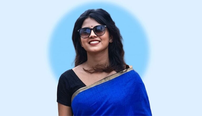 শ্রেনিকক্ষে গান গেয়ে আলোচিত সেই বিউটি পাল জেলার শ্রেষ্ঠ শিক্ষক
