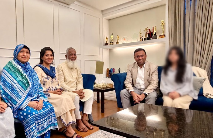 খোঁজ নিতে বাঁধনের বাসায় পররাষ্ট্র প্রতিমন্ত্রী